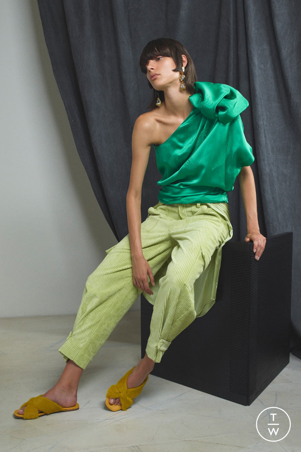 Fashion Week New York Resort 2020 look 19 de la collection Hellessy womenswear
