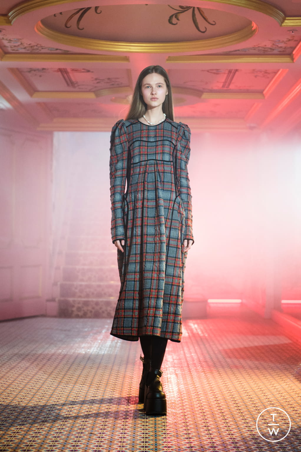 Fashion Week London Fall/Winter 2021 look 2 from the BMUET(TE) collection 女装