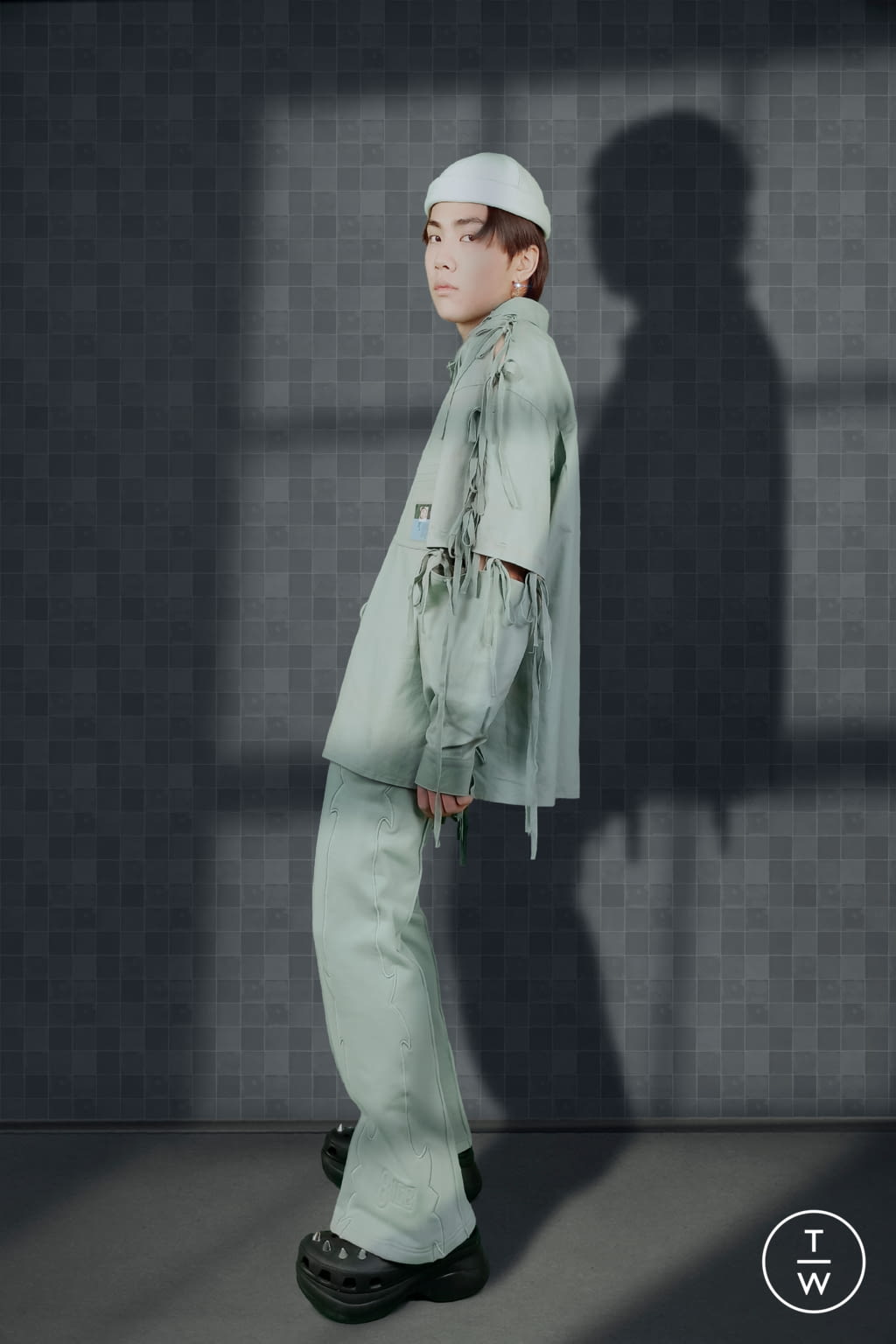 Fashion Week London Fall/Winter 2021 look 4 from the 8IGB community clothing collection 男装