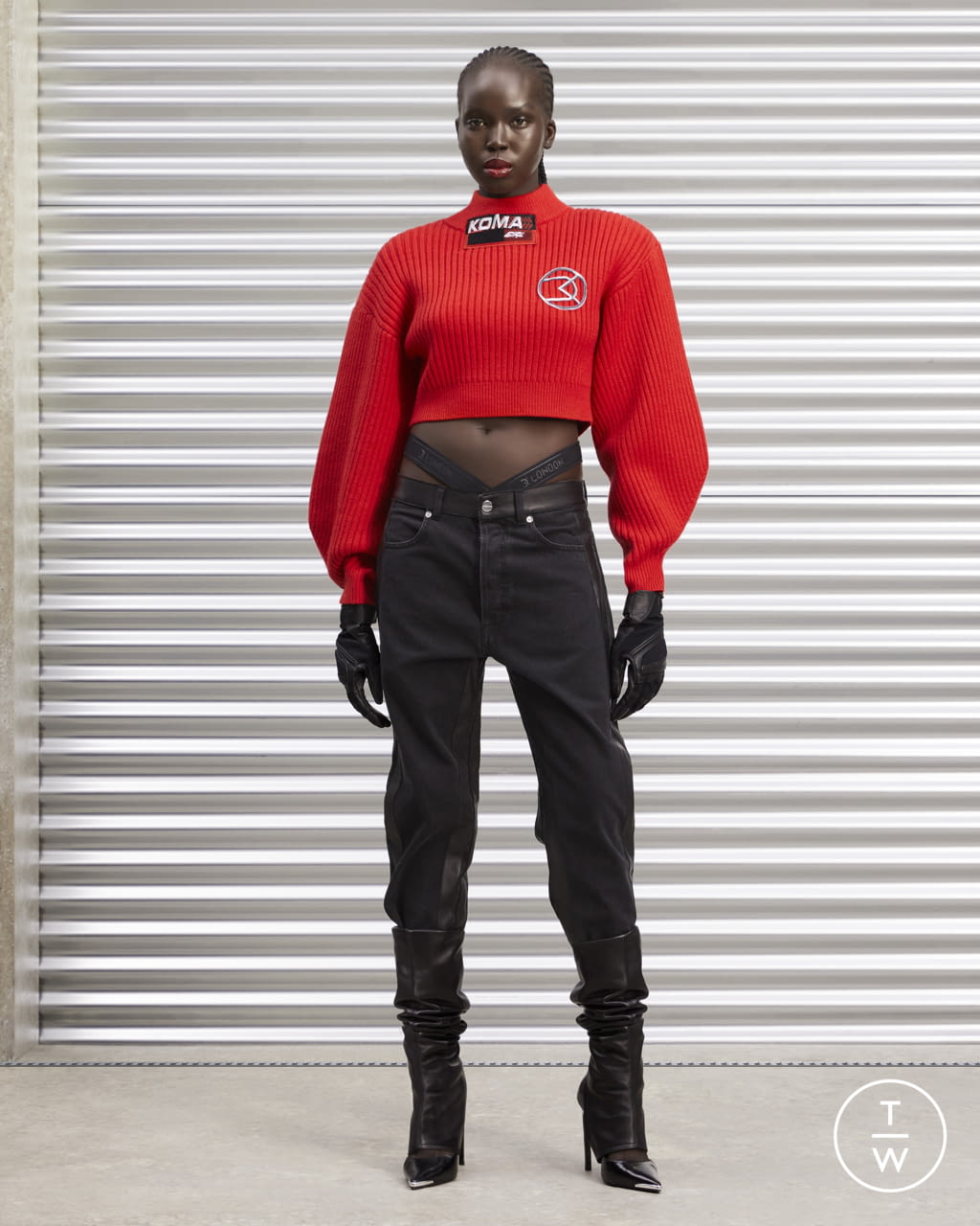 Fashion Week London Pre-Fall 2022 look 20 from the David Koma collection 女装