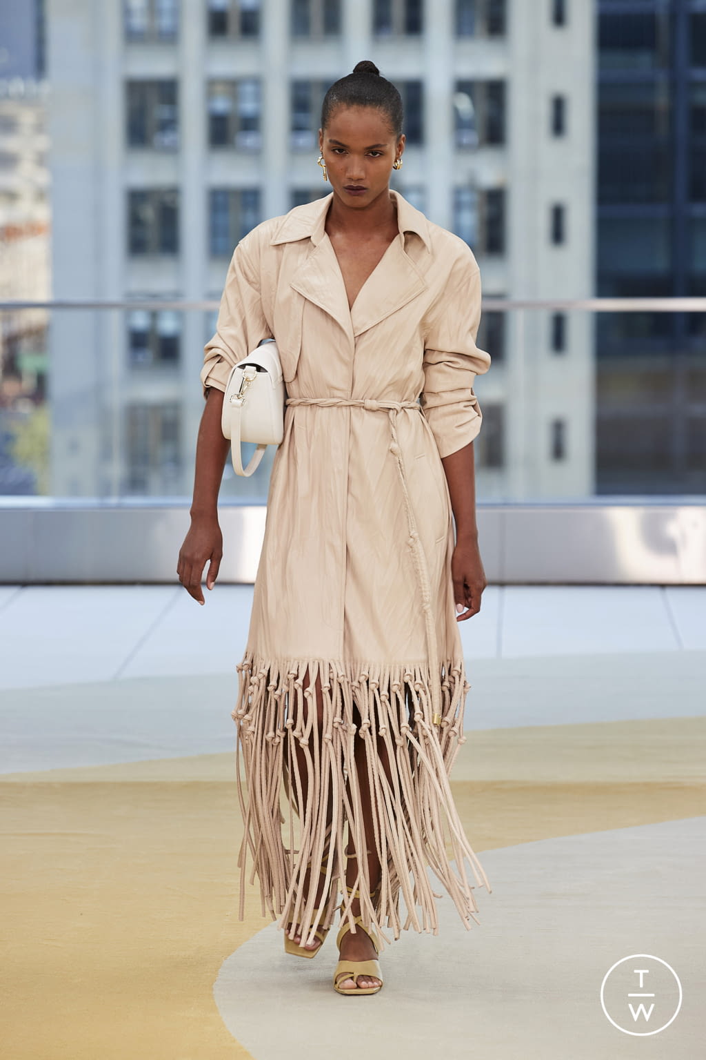 Fashion Week New York Spring/Summer 2022 look 20 from the Jonathan Simkhai collection womenswear