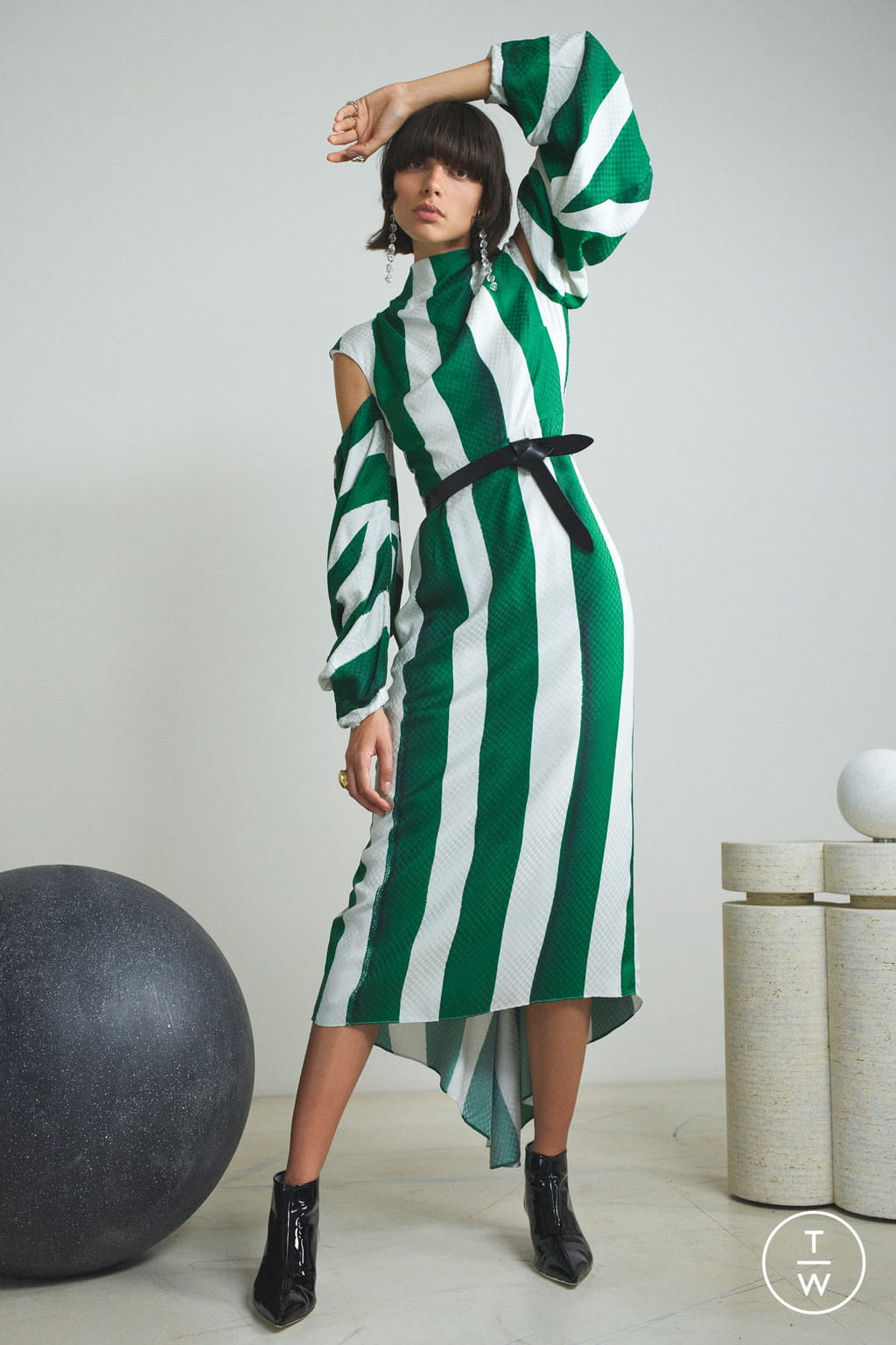 Fashion Week New York Resort 2020 look 20 from the Hellessy collection womenswear