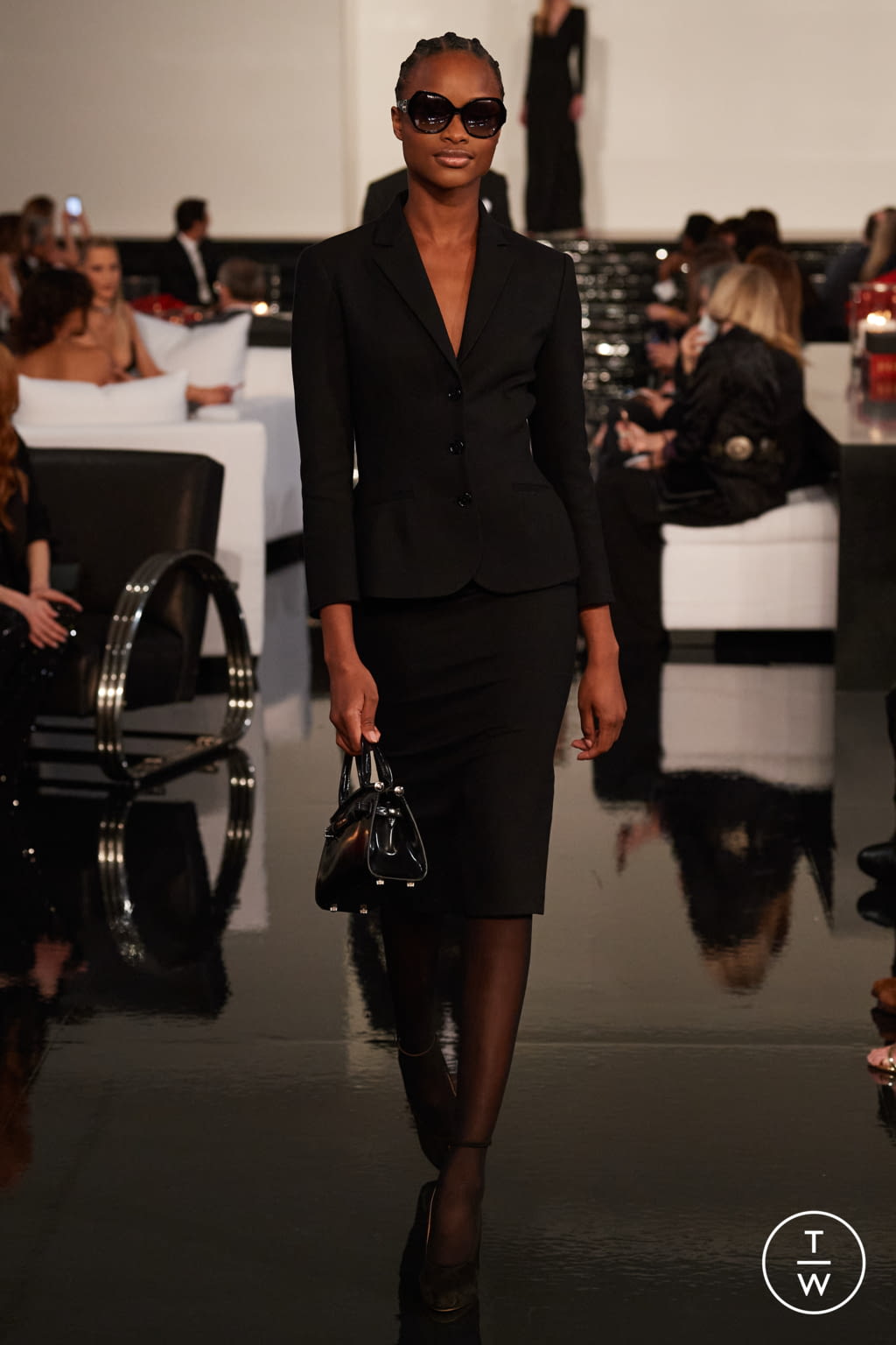 Fashion Week New York Fall/Winter 2022 look 21 de la collection Ralph Lauren womenswear