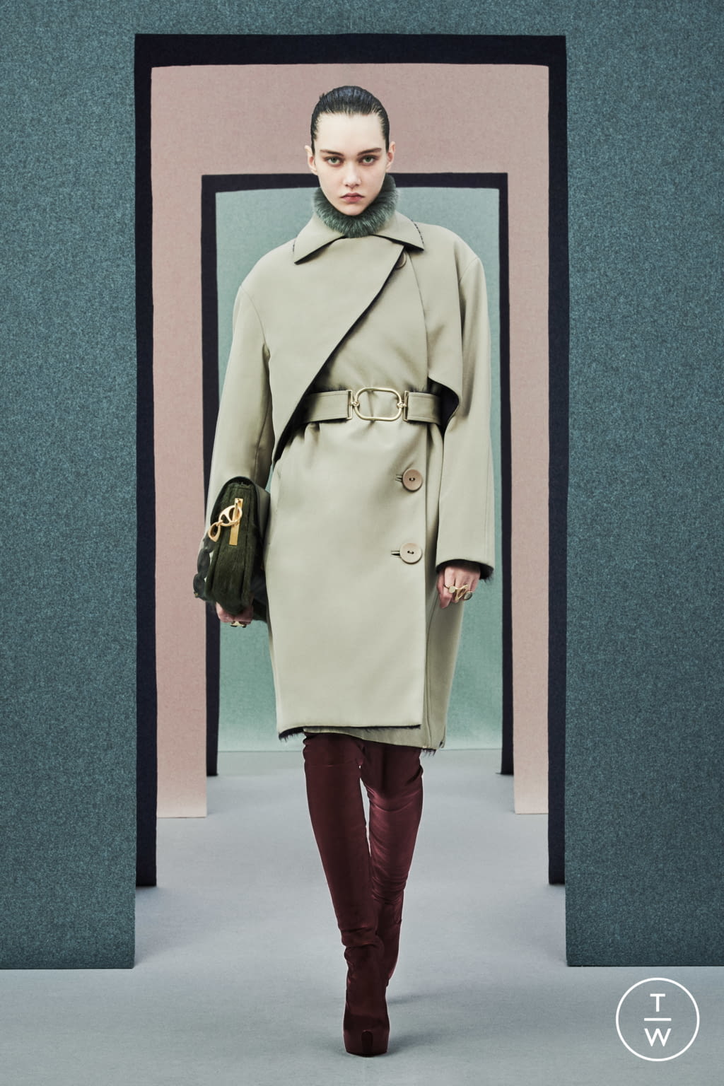 Fashion Week Milan Fall/Winter 2021 look 21 from the Ports 1961 collection womenswear
