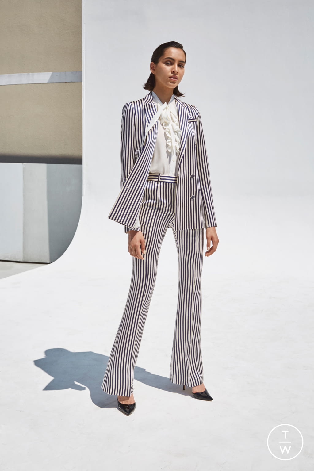 Fashion Week Paris Resort 2020 look 21 from the Paule Ka collection 女装