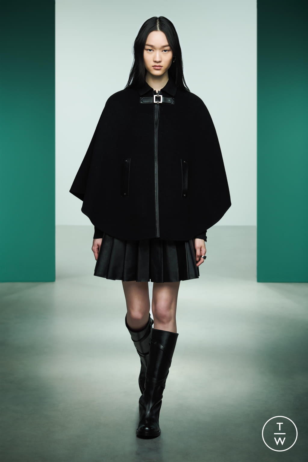Fashion Week Milan Pre-Fall 2022 look 21 from the Ports 1961 collection womenswear