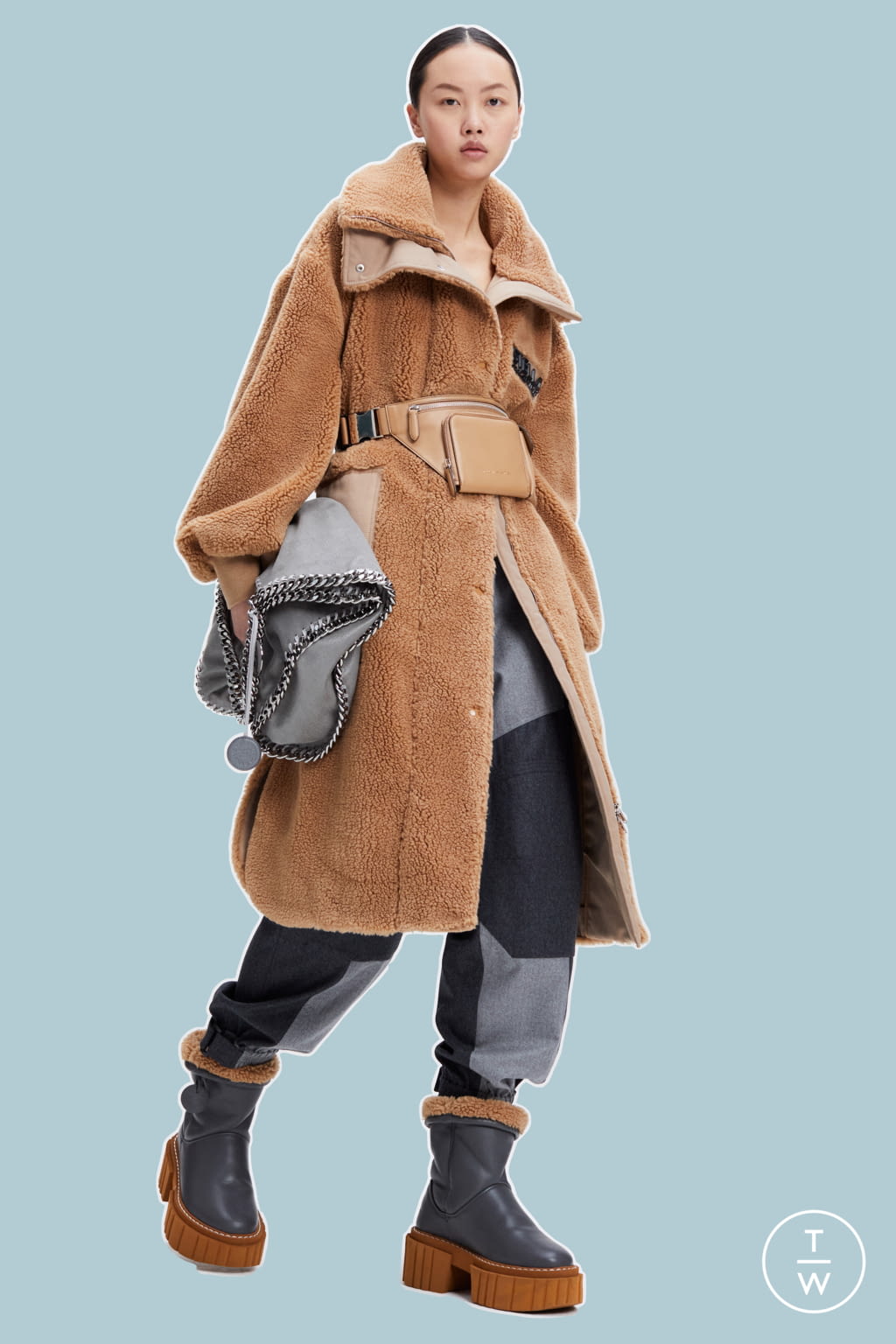 Fashion Week Paris Pre-Fall 2021 look 21 from the Stella McCartney collection womenswear