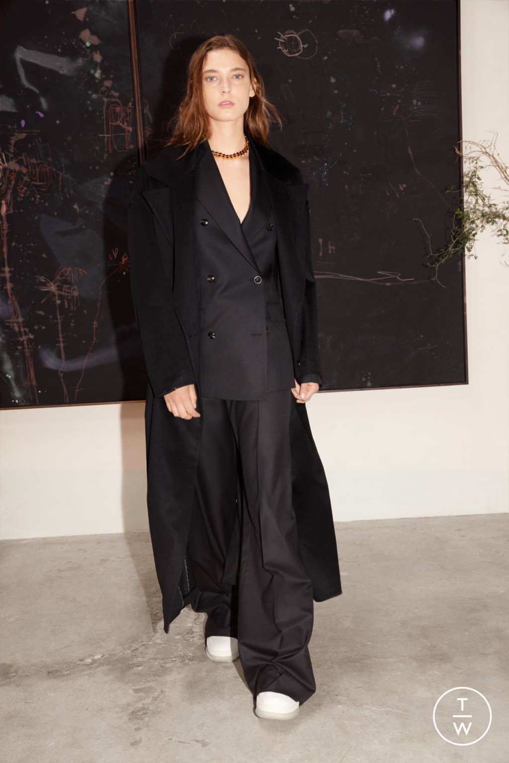 Fashion Week Paris Spring/Summer 2022 look 21 from the Amiri collection womenswear