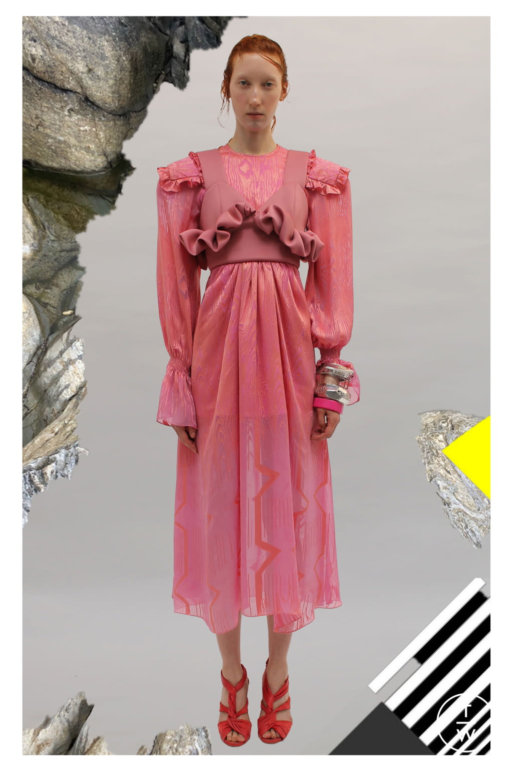 Fashion Week London Spring/Summer 2022 look 22 from the Preen by Thornton Bregazzi collection 女装