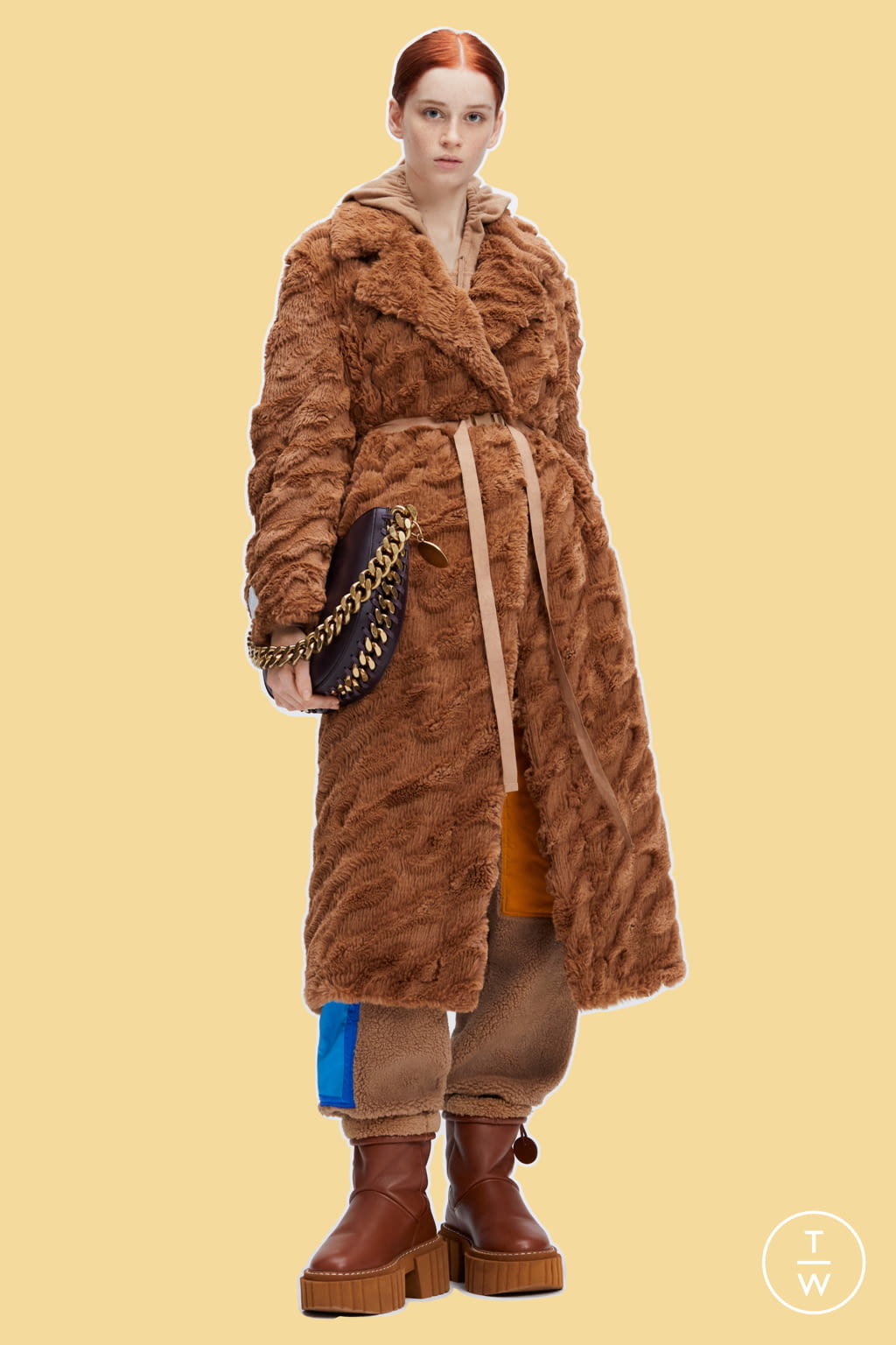 Fashion Week Paris Pre-Fall 2021 look 22 from the Stella McCartney collection womenswear
