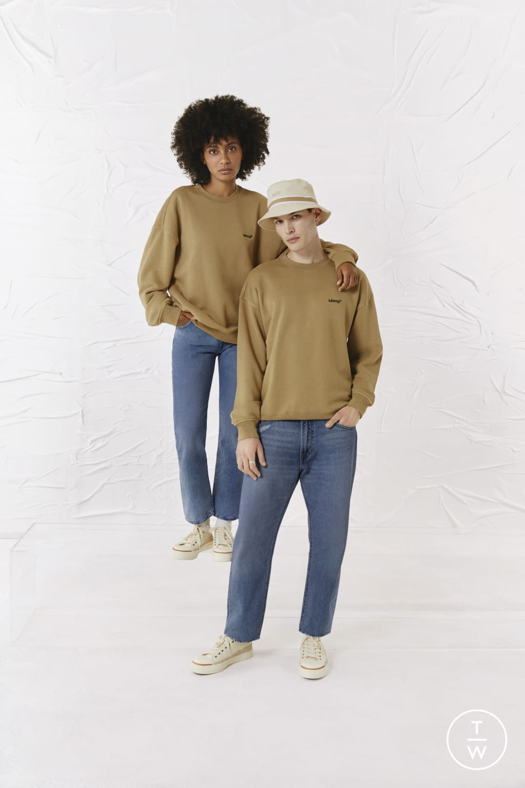 Fashion Week Paris Spring/Summer 2022 look 87 from the LEVIS STORY TOLLING collection womenswear
