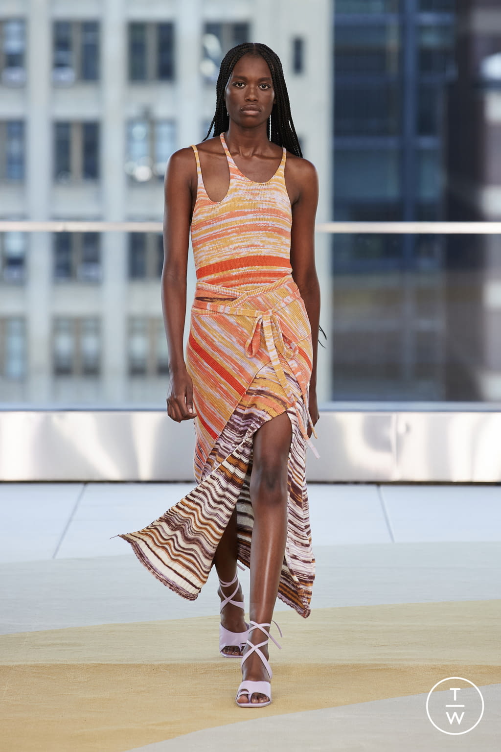 Fashion Week New York Spring/Summer 2022 look 23 from the Jonathan Simkhai collection womenswear