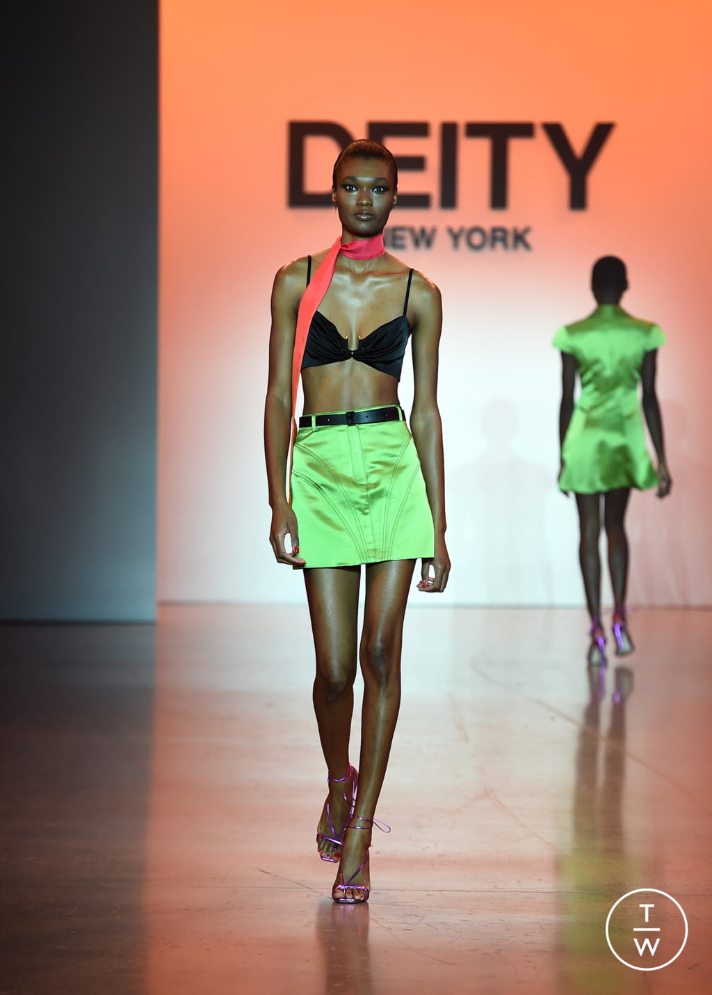 Fashion Week New York Spring/Summer 2022 look 22 from the Deity collection 女装