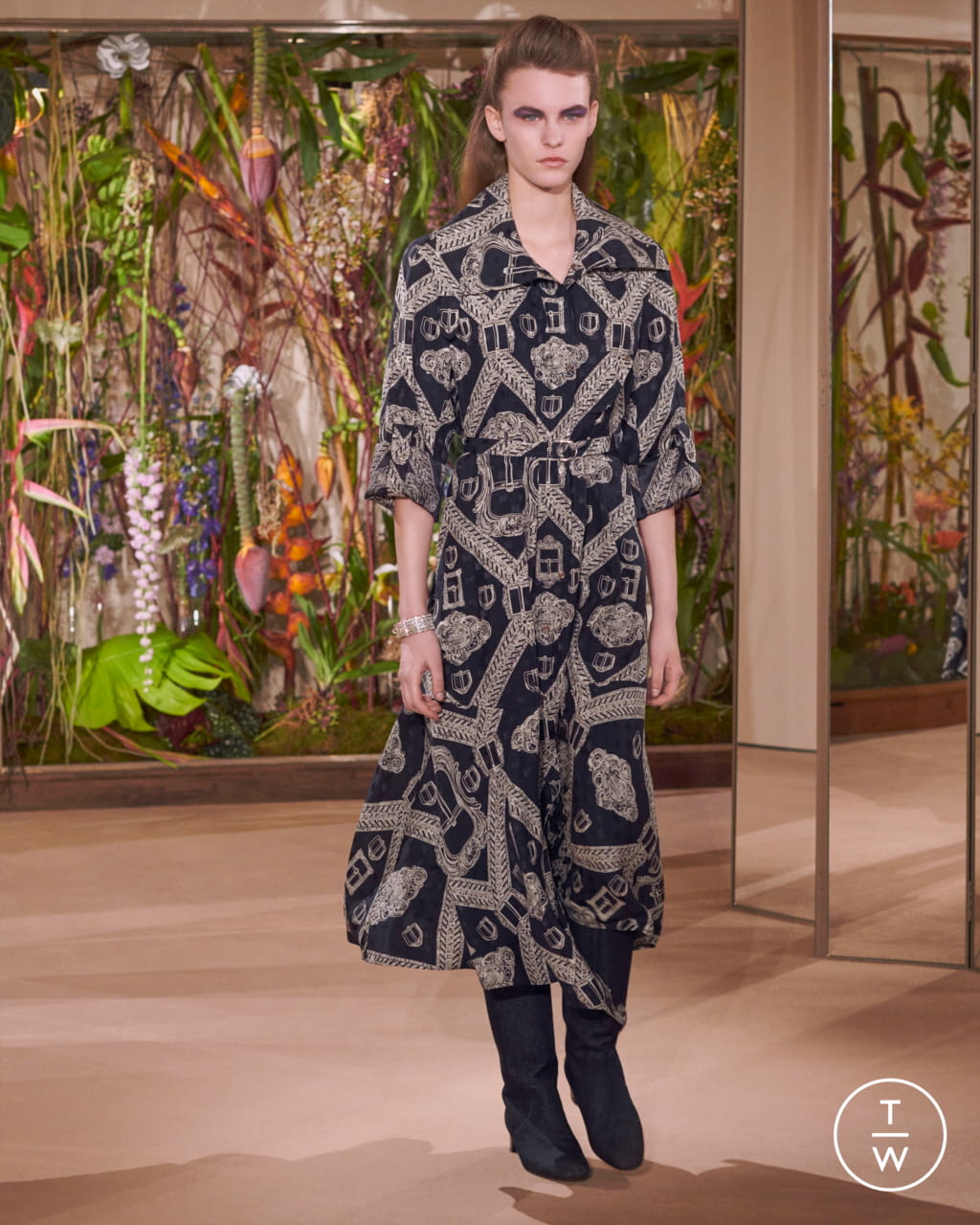 Fashion Week Paris Pre-Fall 2019 look 23 from the Hermès collection womenswear