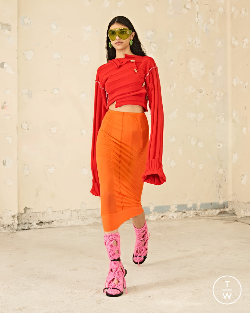 Fashion Week Paris Fall/Winter 2021 look 24 from the Acne Studios collection 女装