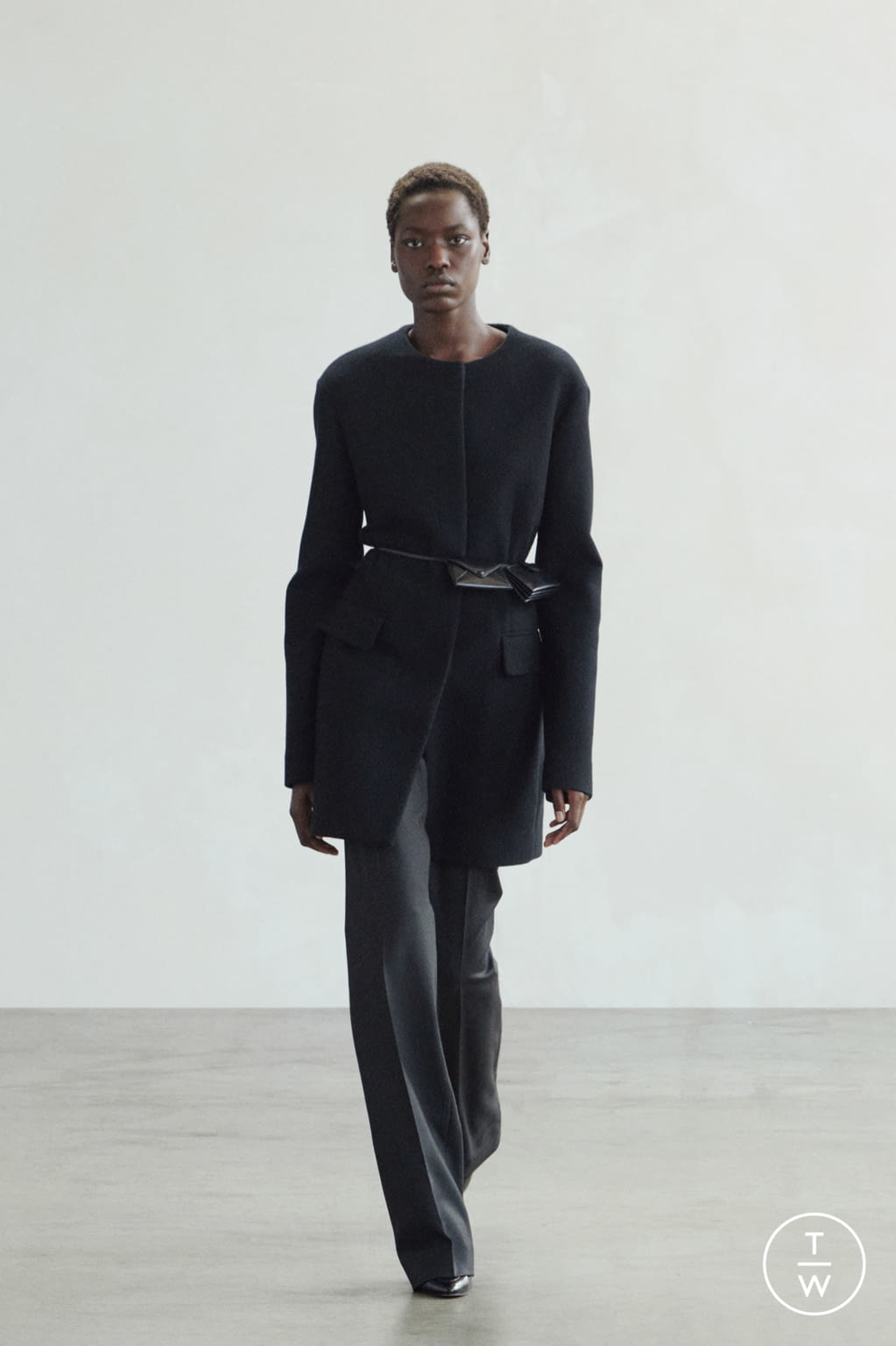 Fashion Week New York Spring/Summer 2022 look 25 from the The Row collection womenswear