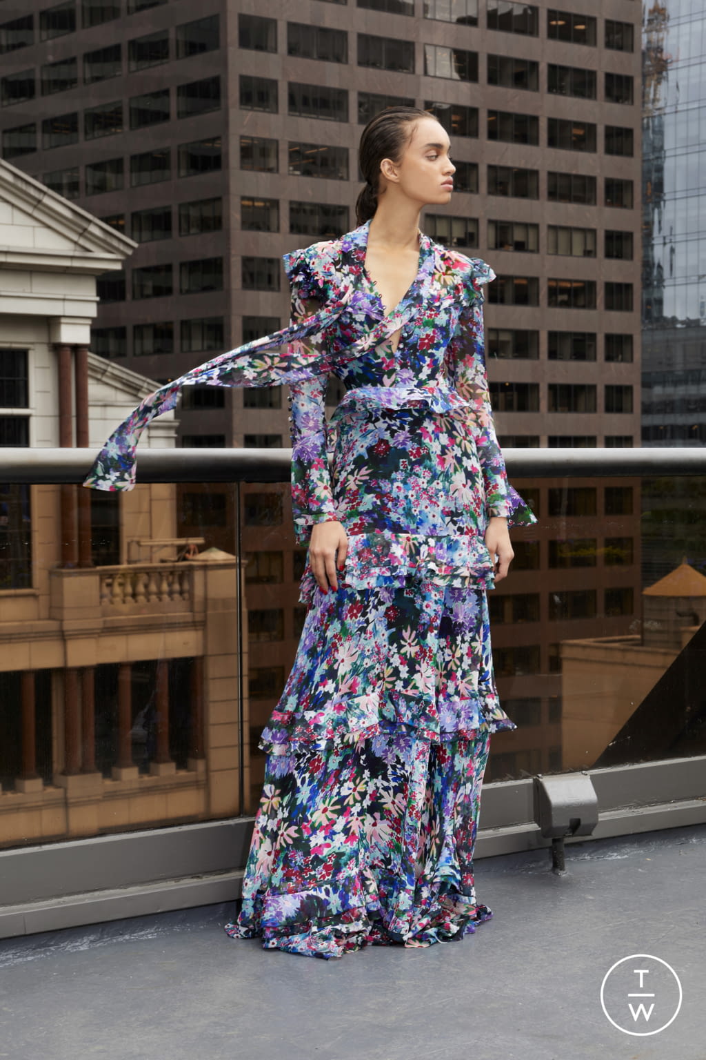 Fashion Week New York Resort 2020 look 25 from the Prabal Gurung collection 女装