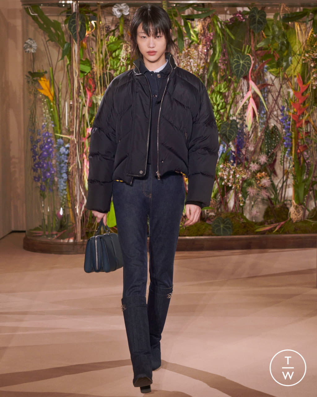 Fashion Week Paris Pre-Fall 2019 look 27 from the Hermès collection 女装