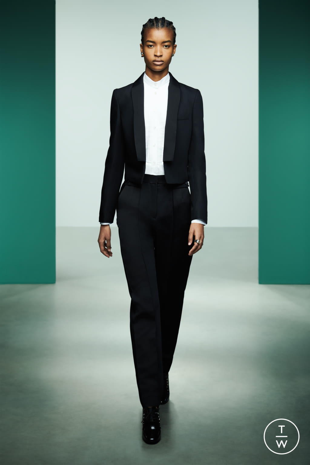 Fashion Week Milan Pre-Fall 2022 look 28 from the Ports 1961 collection 女装