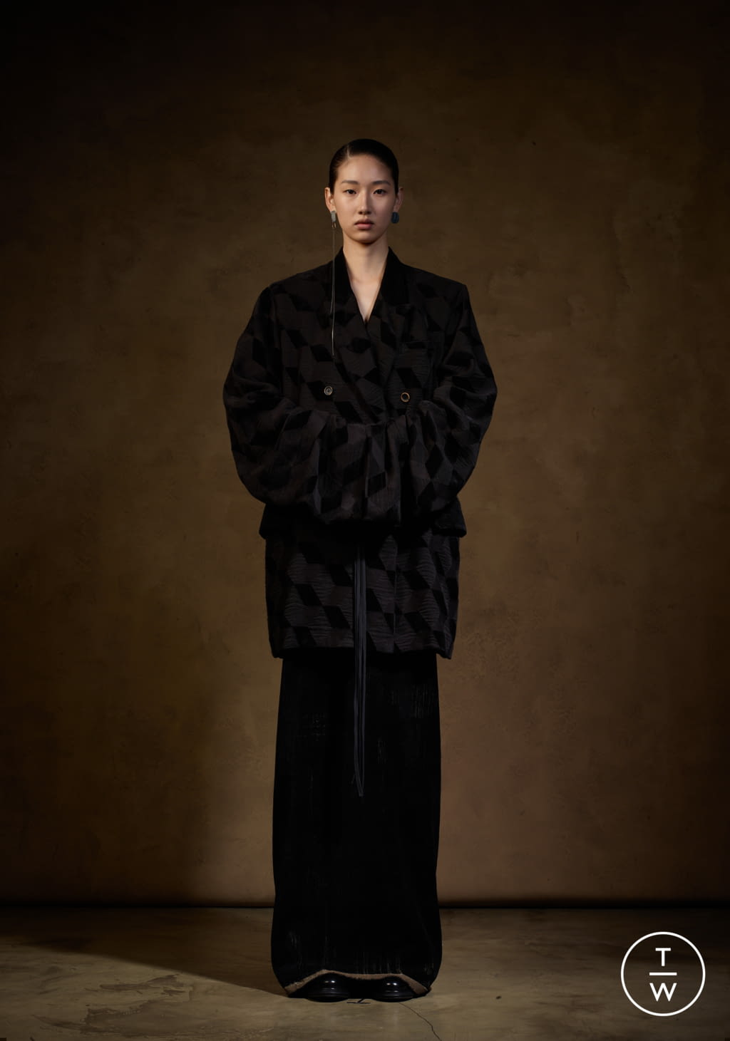 Fashion Week Paris Fall/Winter 2021 look 27 de la collection Uma Wang womenswear