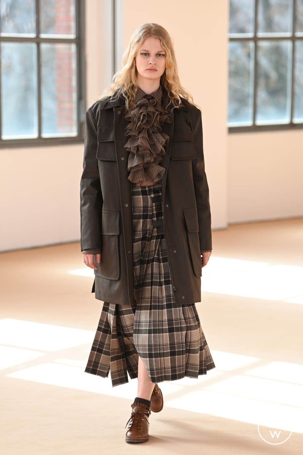 Fashion Week Milan Fall/Winter 2021 look 29 from the Max Mara collection 女装