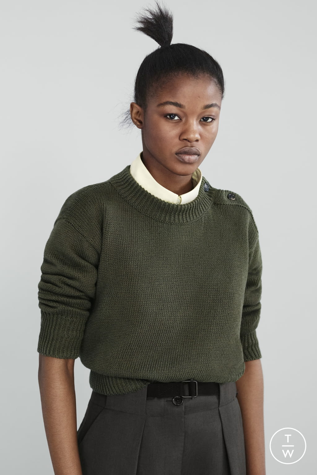 Fashion Week London Spring/Summer 2022 look 29 from the Margaret Howell collection 女装