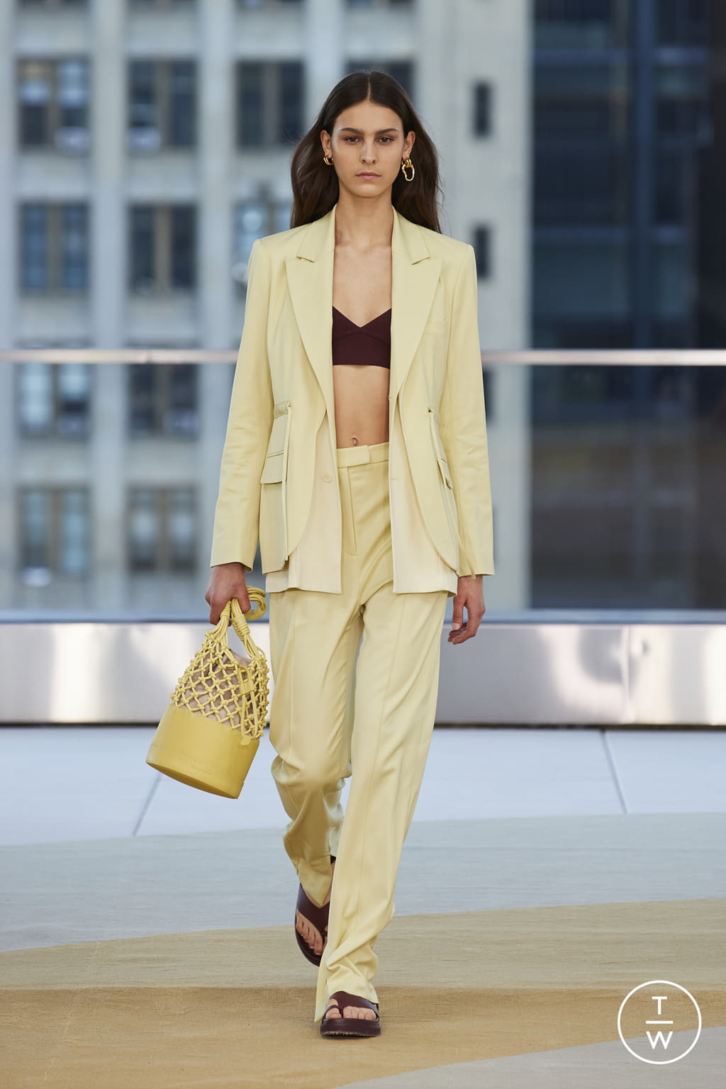 Fashion Week New York Spring/Summer 2022 look 29 from the Simkhai collection womenswear