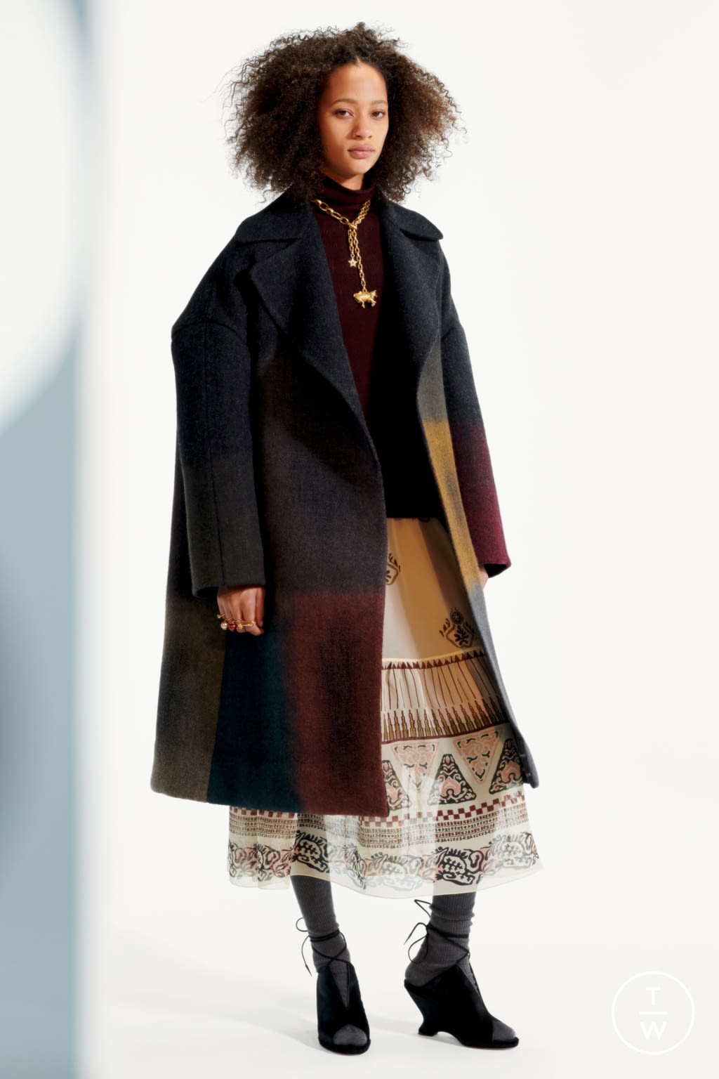 Fashion Week Paris Pre-Fall 2019 look 2 from the Christian Dior collection womenswear