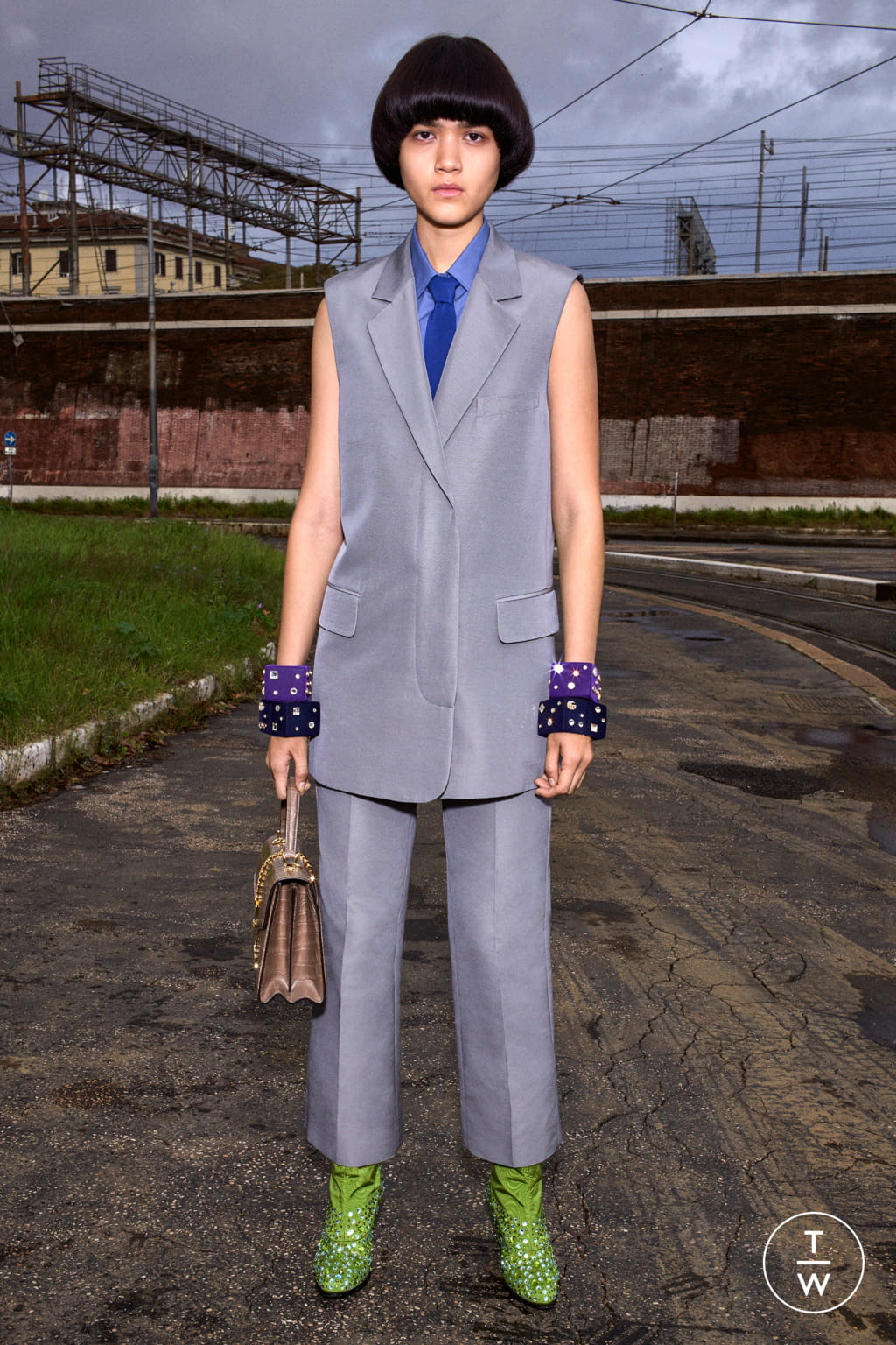 Fashion Week Milan Pre-Fall 2020 look 2 from the Gucci collection womenswear