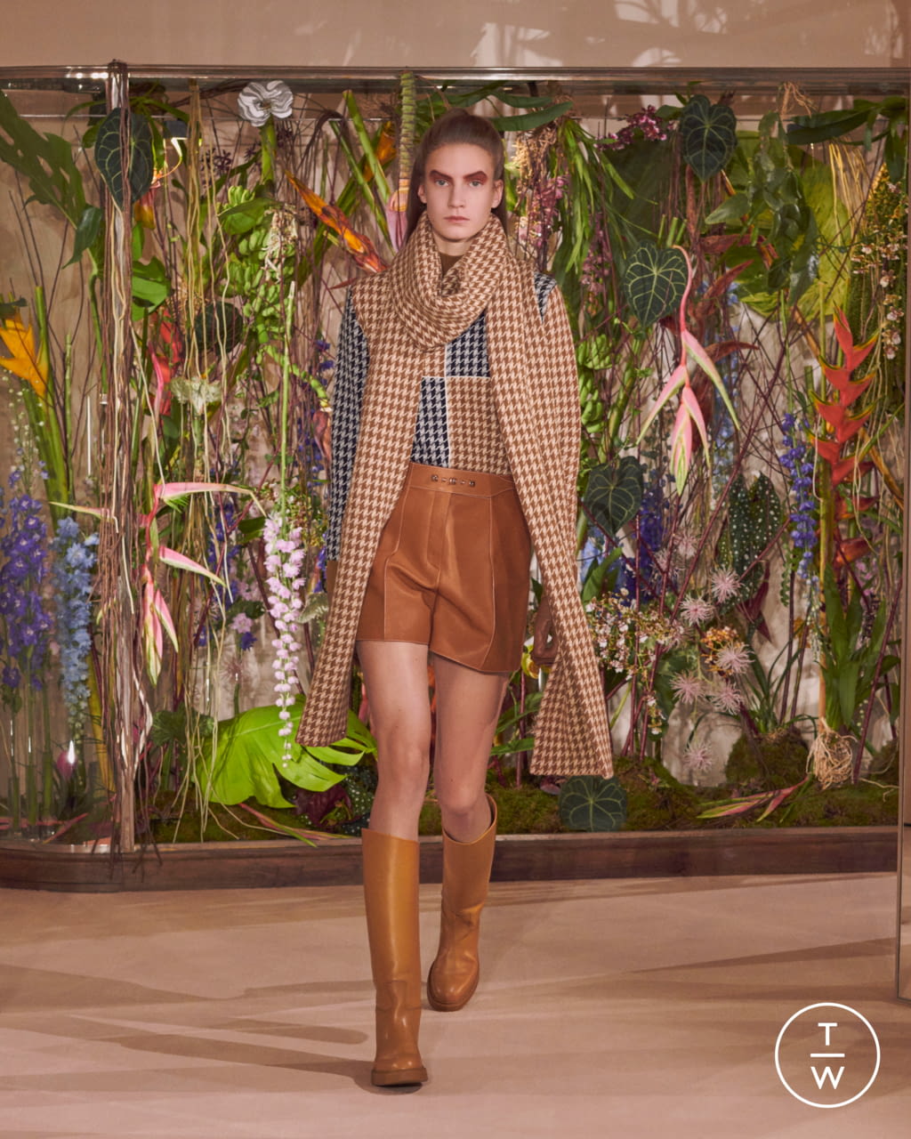 Fashion Week Paris Pre-Fall 2019 look 30 from the Hermès collection 女装