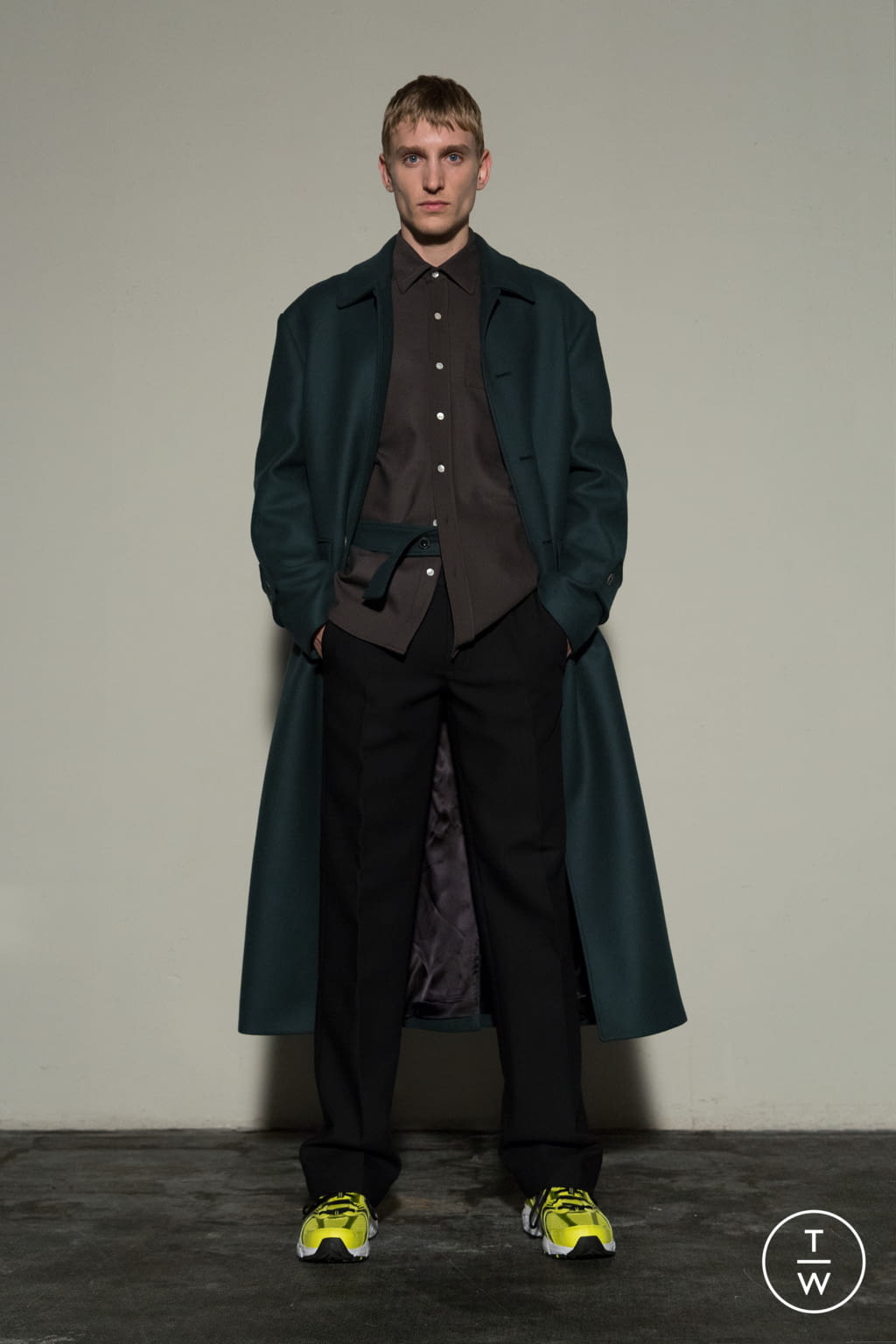 Fashion Week Paris Fall/Winter 2020 look 16 from the Duarte collection menswear