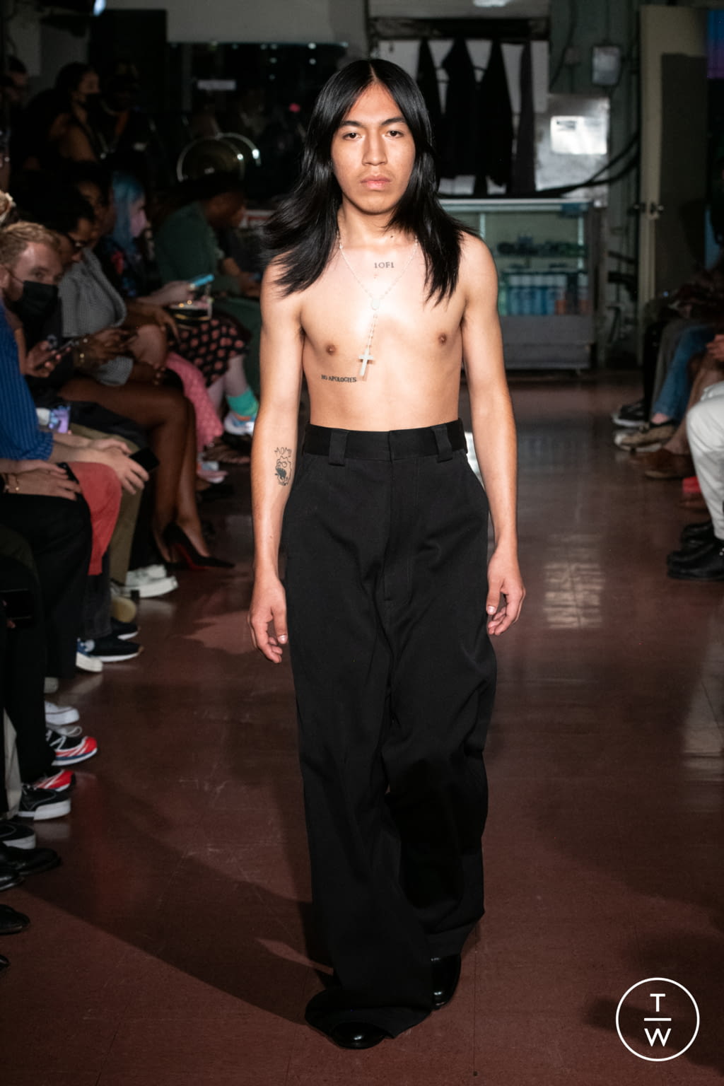 Fashion Week New York Spring/Summer 2022 look 32 from the Willy Chavarria collection menswear