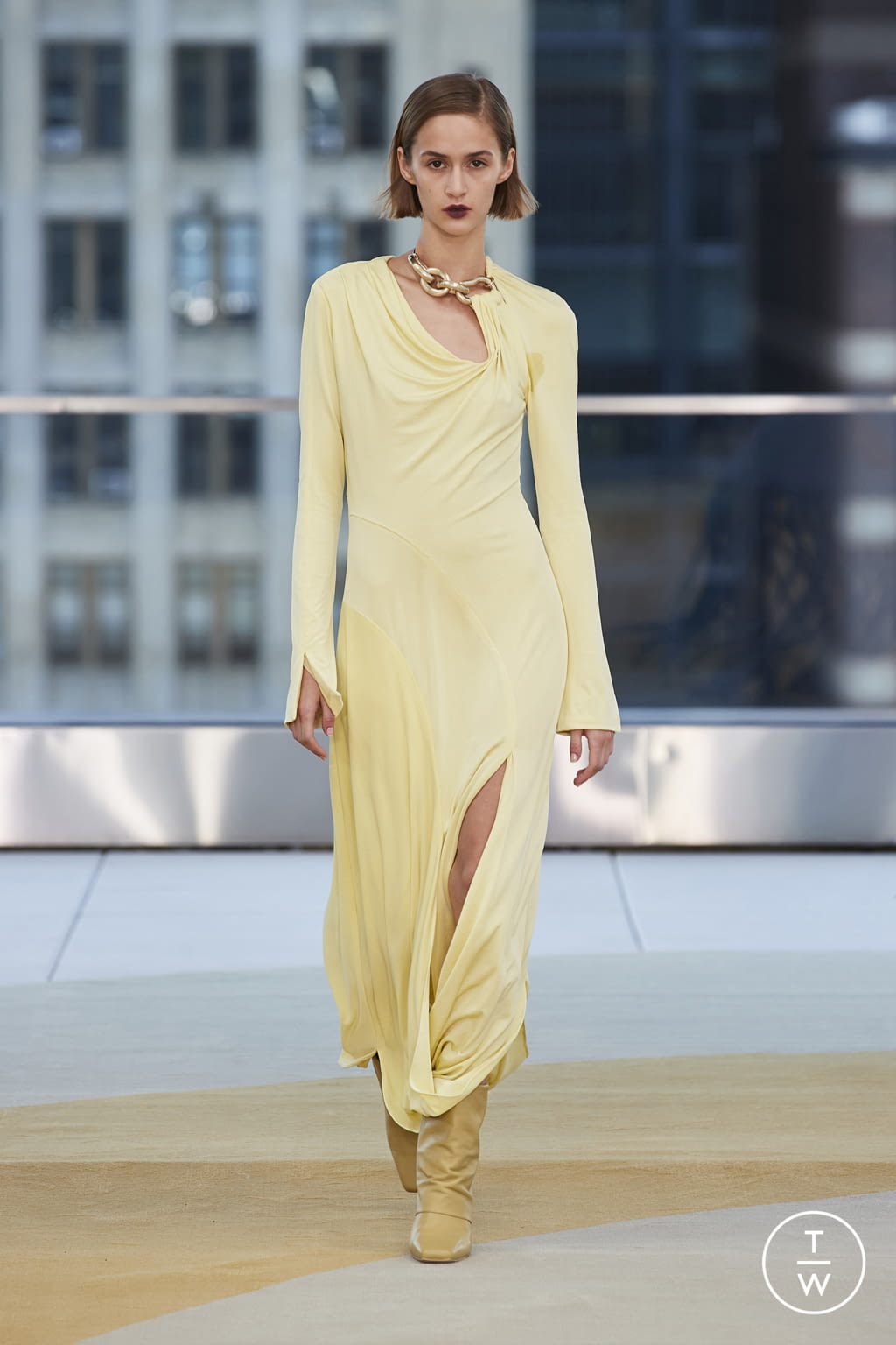 Fashion Week New York Spring/Summer 2022 look 32 de la collection Simkhai womenswear