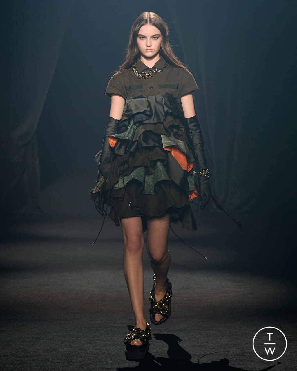 Fashion Week Paris Spring/Summer 2022 look 32 from the AZ Factory collection 女装