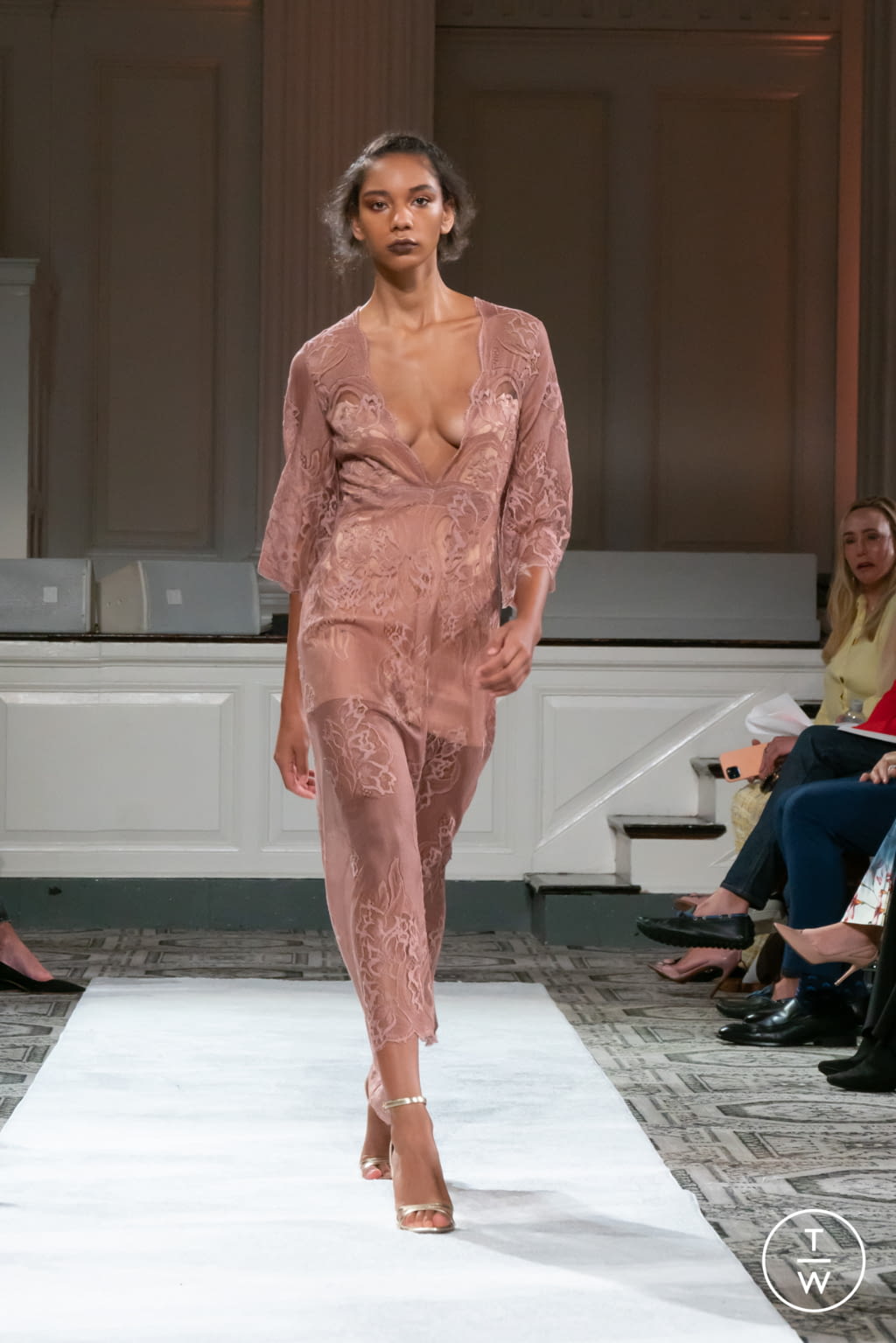 Fashion Week New York Spring/Summer 2022 look 33 from the Frederick Anderson collection womenswear