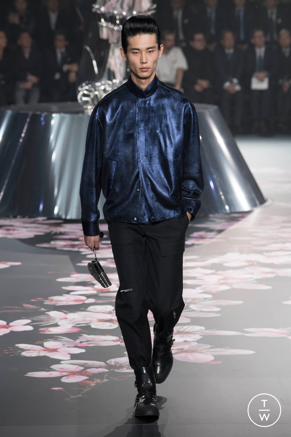 Fashion Week New York Pre-Fall 2019 look 34 from the Dior Homme collection menswear