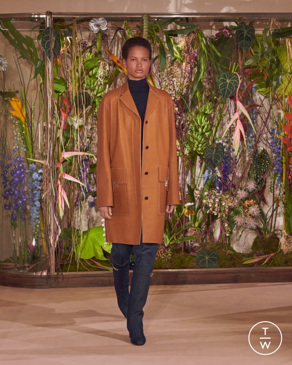 Fashion Week Paris Pre-Fall 2019 look 35 from the Hermès collection 女装