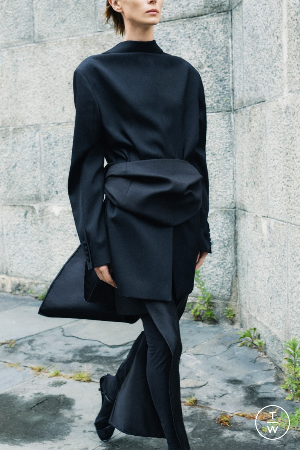 Fashion Week New York Pre-Fall 2022 look 36 from the The Row collection 女装