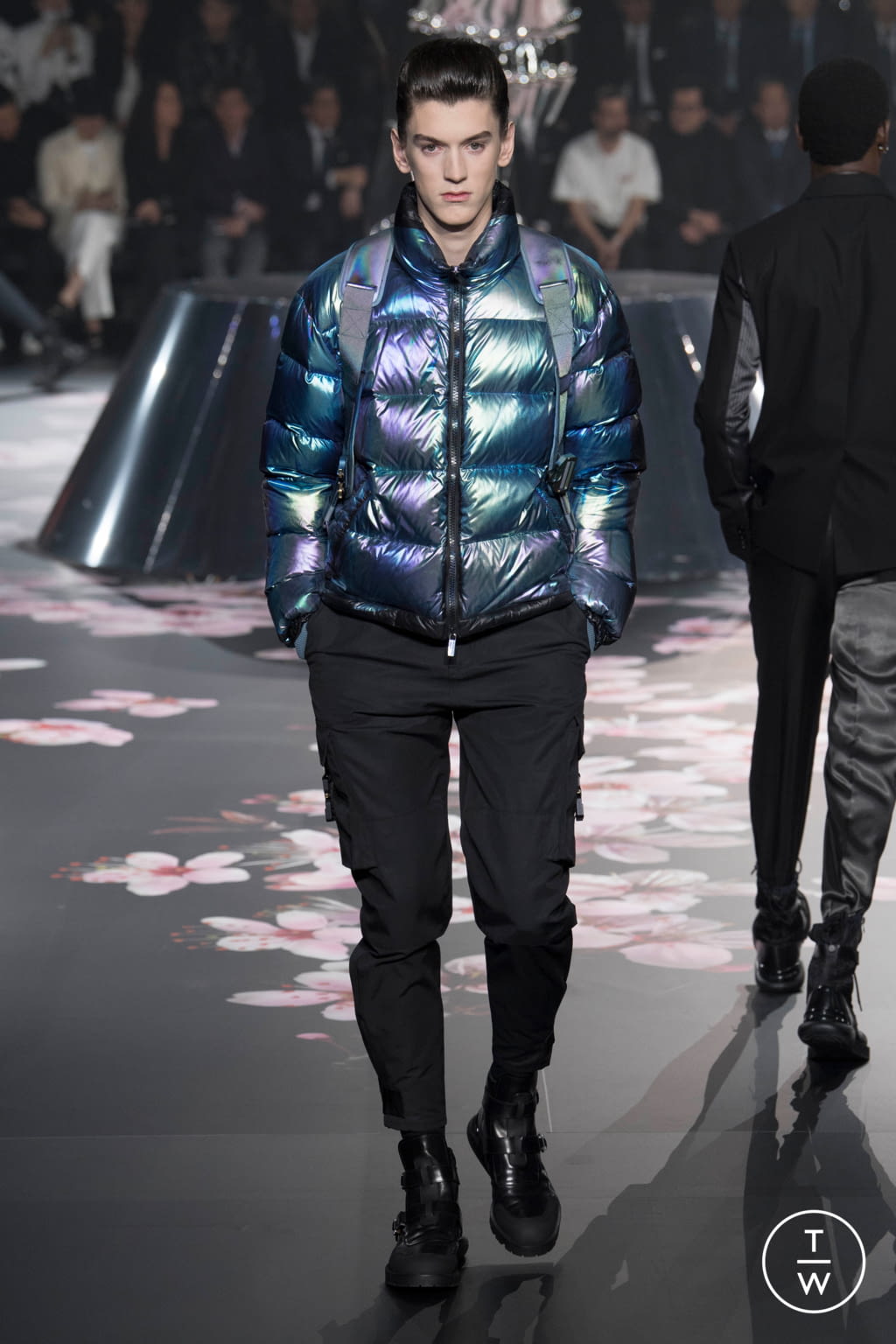 Fashion Week New York Pre-Fall 2019 look 36 from the Dior Men collection 男装