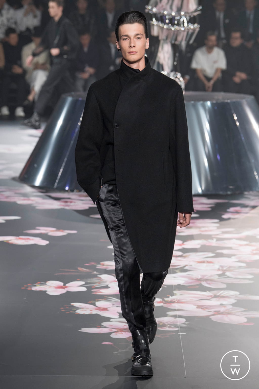 Fashion Week New York Pre-Fall 2019 look 39 from the Dior Homme collection menswear