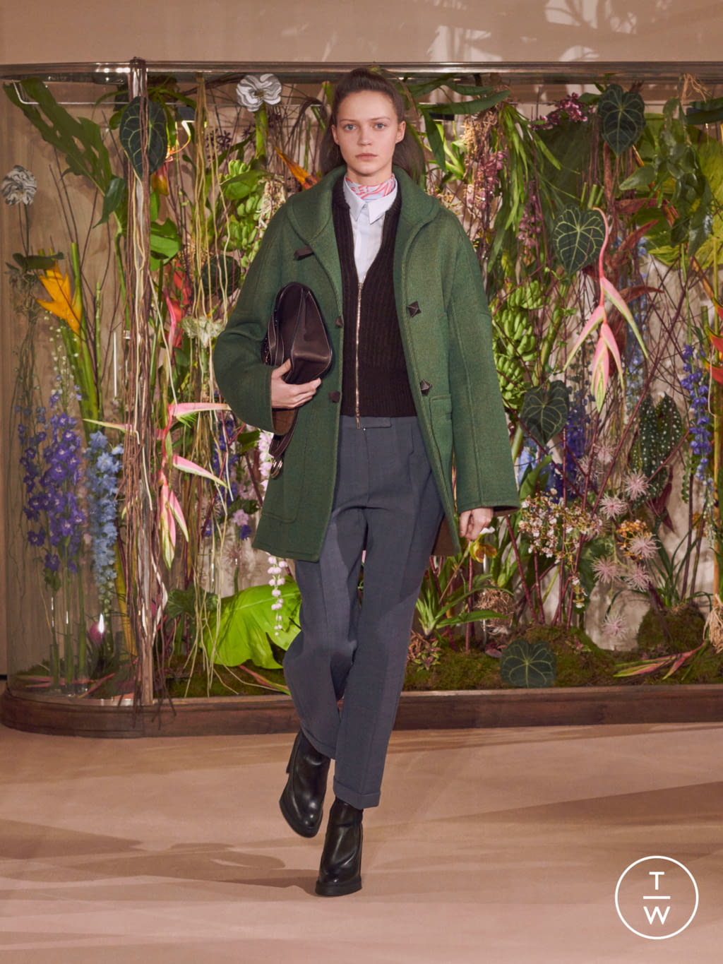 Fashion Week Paris Pre-Fall 2019 look 41 from the Hermès collection womenswear