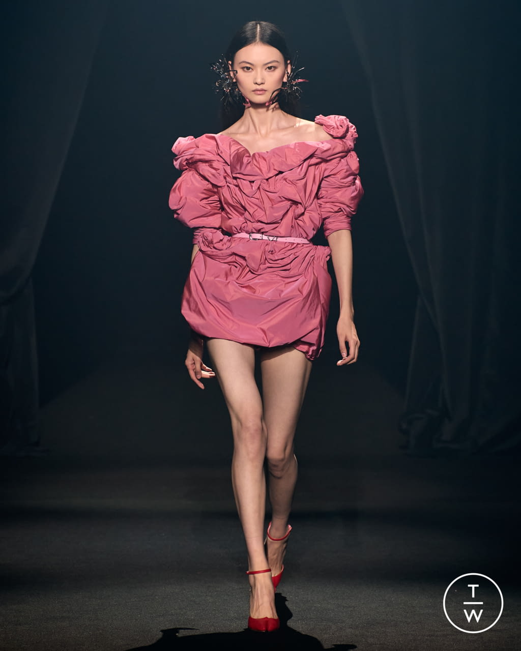 Fashion Week Paris Spring/Summer 2022 look 46 from the AZ Factory collection 女装