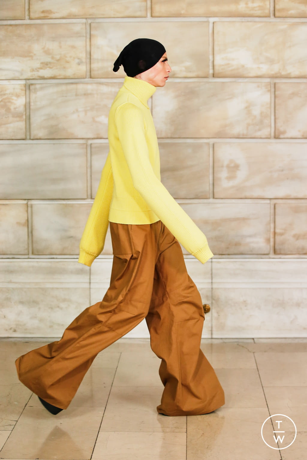 Fashion Week New York Fall/Winter 2021 look 46 de la collection Marc Jacobs womenswear
