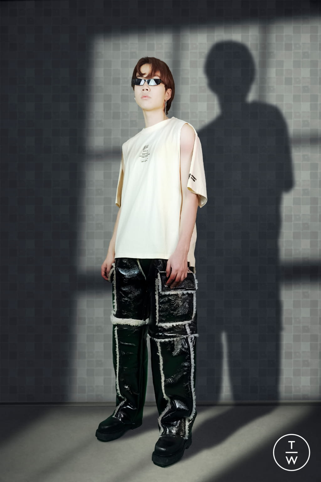 Fashion Week London Fall/Winter 2021 look 9 from the 8IGB community clothing collection 男装