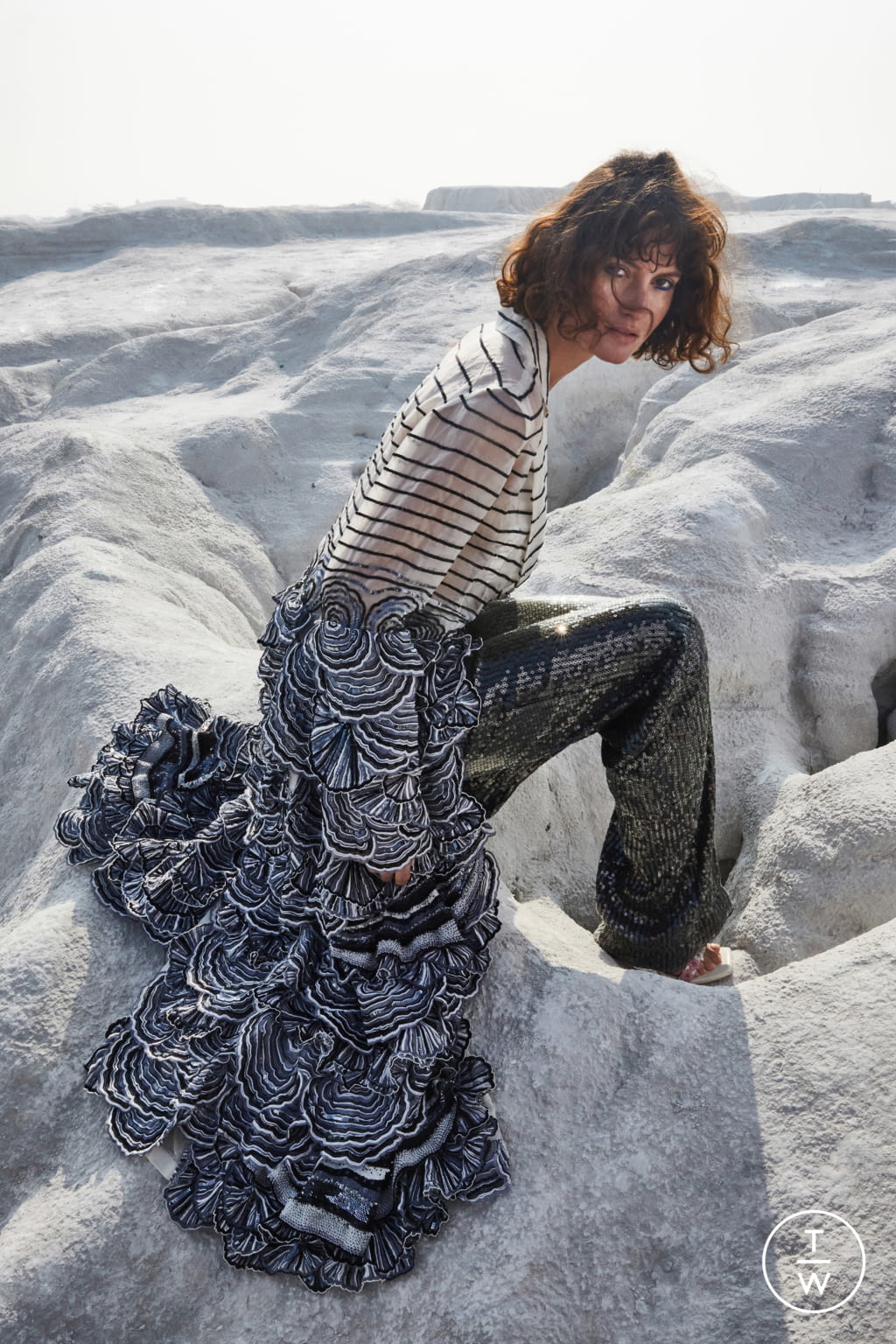 Fashion Week Paris Spring/Summer 2021 look 5 from the Rahul Mishra collection couture