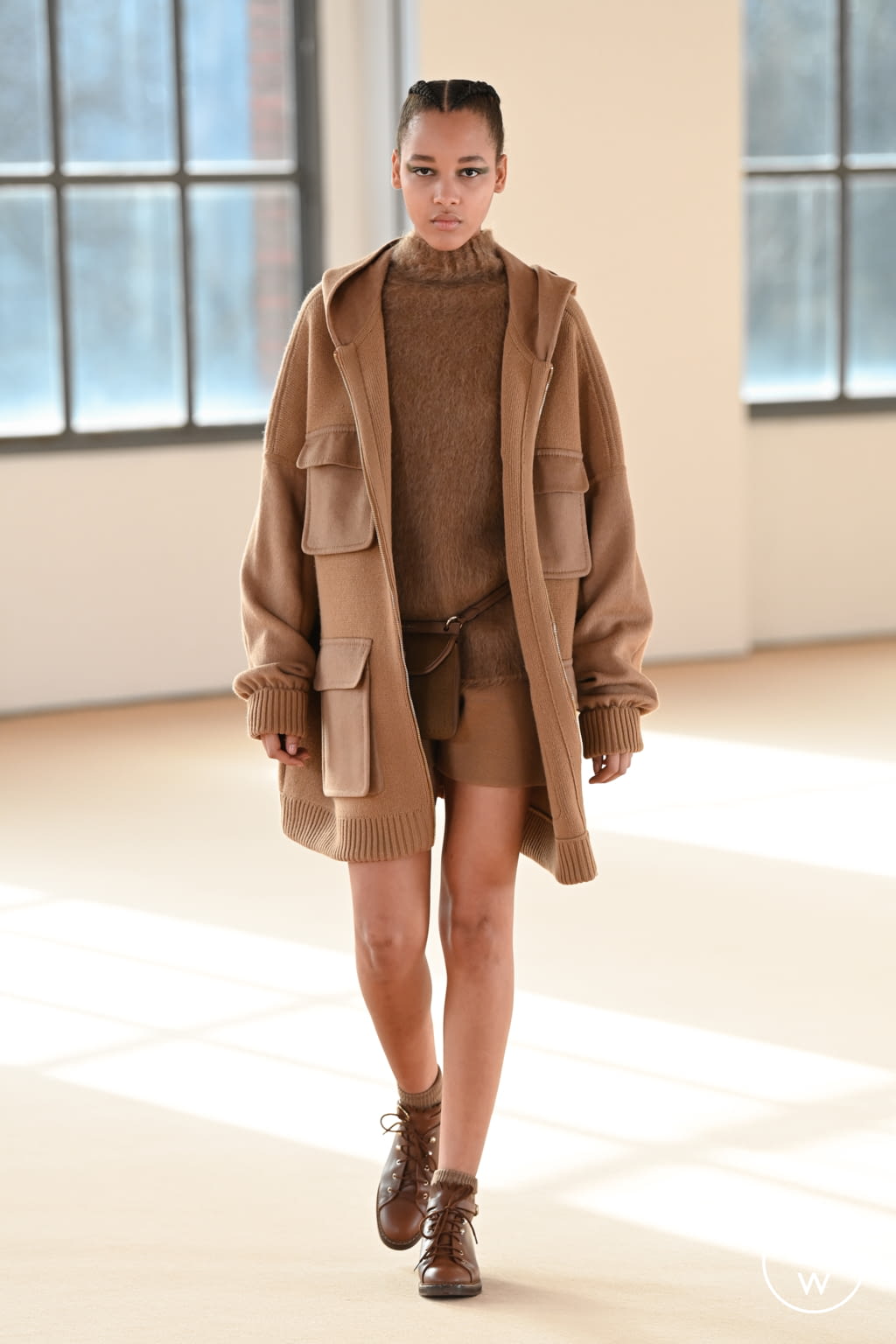 Fashion Week Milan Fall/Winter 2021 look 5 from the Max Mara collection womenswear