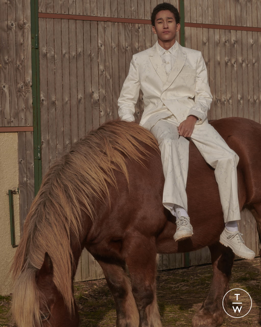 Fashion Week Paris Fall/Winter 2019 look 5 from the Jacquemus collection menswear