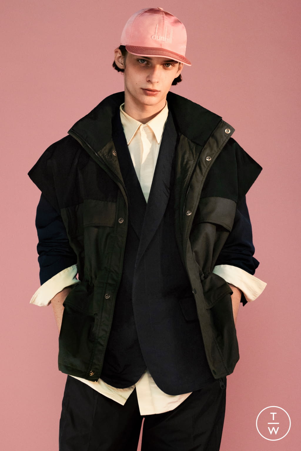 Fashion Week Paris Spring/Summer 2022 look 5 from the Dunhill collection menswear