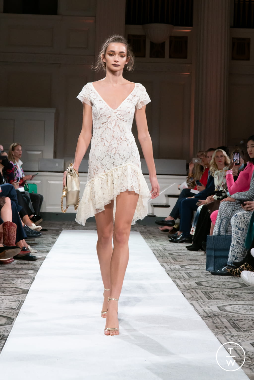 Fashion Week New York Spring/Summer 2022 look 5 de la collection Frederick Anderson womenswear