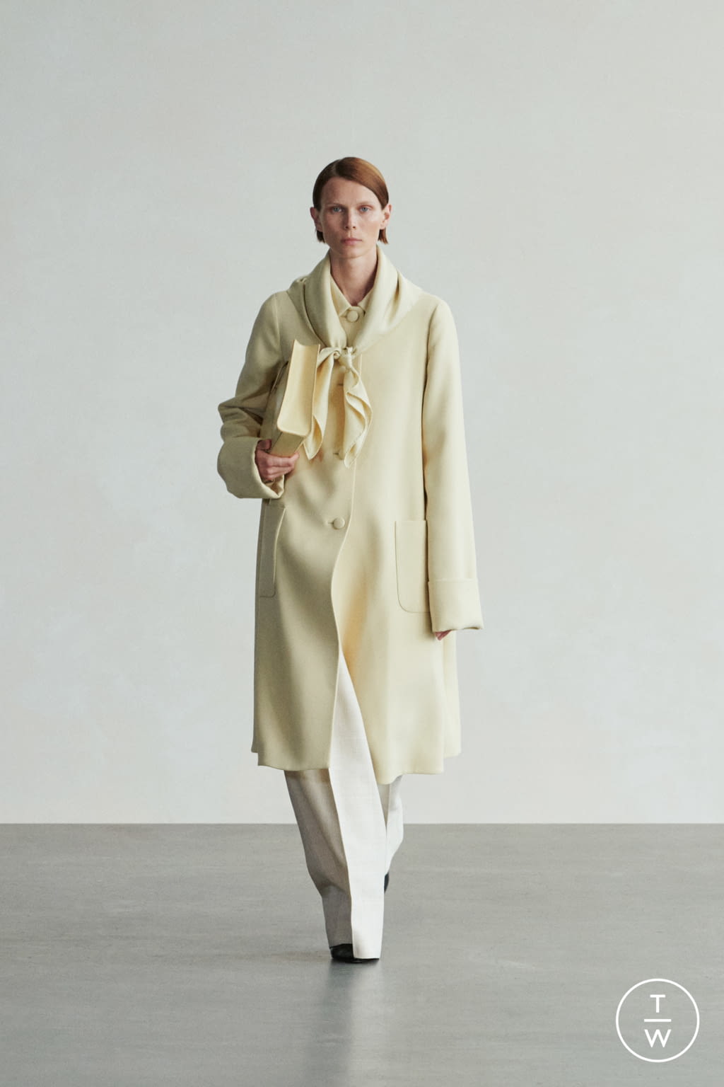 Fashion Week New York Spring/Summer 2022 look 50 de la collection The Row womenswear